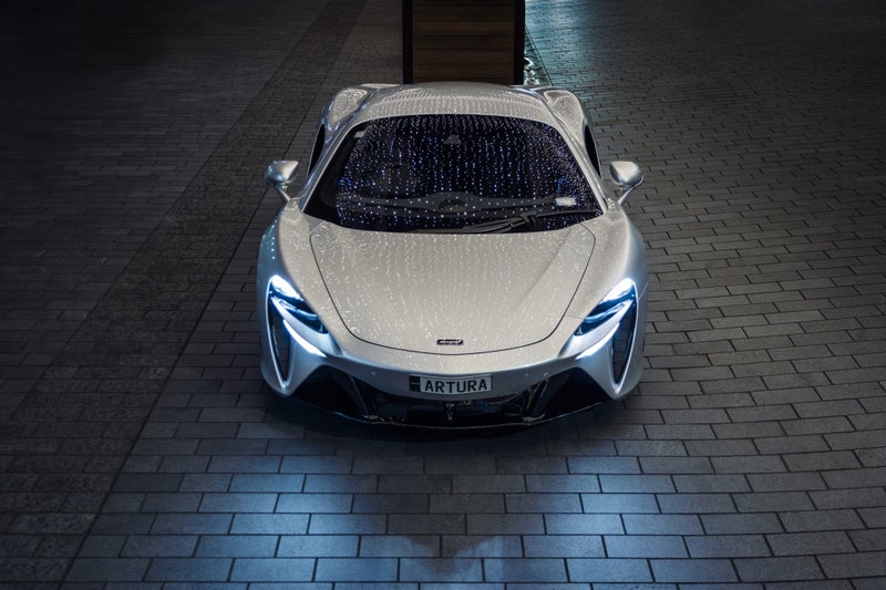 2023 McLaren Artura image 3