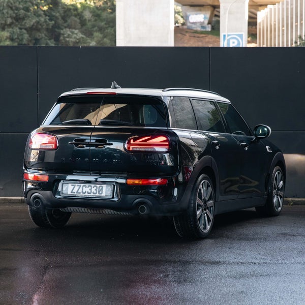 2023 MINI Clubman Cooper S image 2
