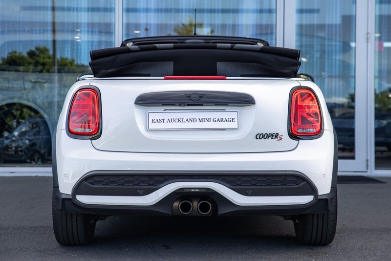2023 MINI Cooper S Convertible MINI Yours image 4