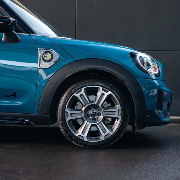 2023 MINI Countryman Cooper SE ALL4 YOURS image 5