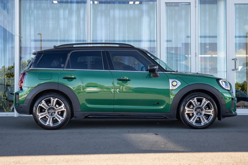 2023 MINI Countryman PHEV Plug-in Hybrid Yours[... image 3
