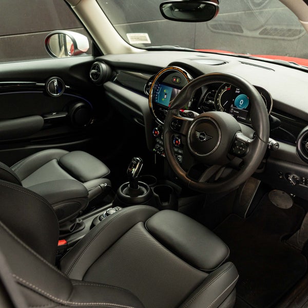 2023 MINI Hatch Cooper S Classic image 3