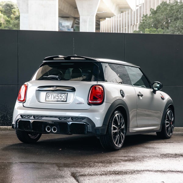 2023 MINI Hatch JCW 3 Door YOURS image 2