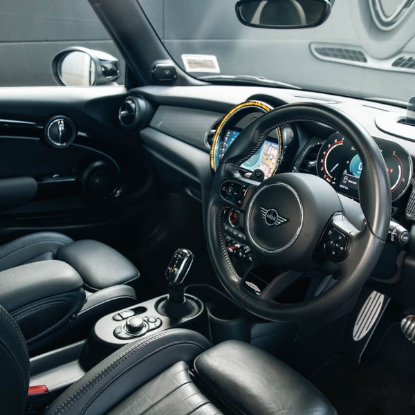 2023 MINI Hatch JCW 3 Door YOURS image 3