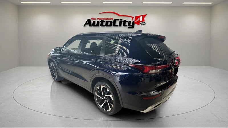 2023 Mitsubishi Outlander XLS PHEV 4WD image 4