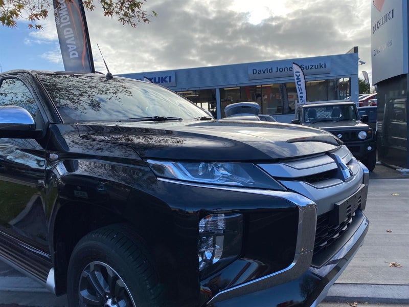 2023 Mitsubishi Triton DC GLXR 6AT image 2