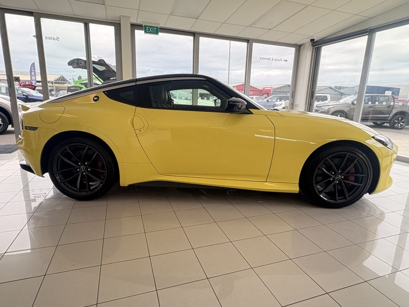 2023 Nissan Z Coupe - SPECIAL FINANCE OFFER OF... image 2