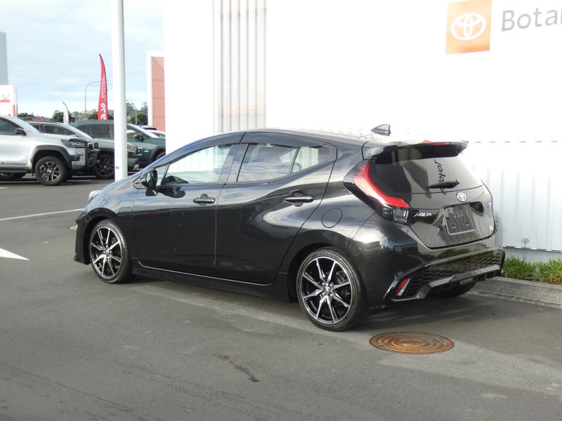 2023 Toyota Aqua 1.5 Hybrid GR Sport 5 Dr Hatch... image 5
