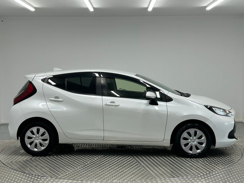 2023 Toyota Aqua 1.5 Hybrid X image 2