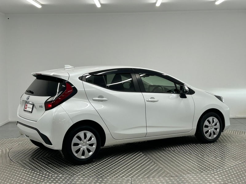 2023 Toyota Aqua 1.5 Hybrid X image 3