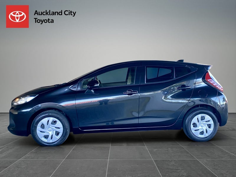 2023 Toyota Aqua 1.5 Hybrid X 5 Dr Hatch CVT 2W... image 4