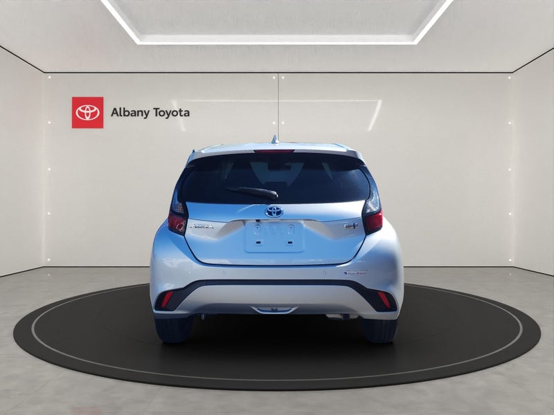 2023 Toyota Aqua 1.5 Hybrid X 5 Dr Hatch CVT 2W... image 4