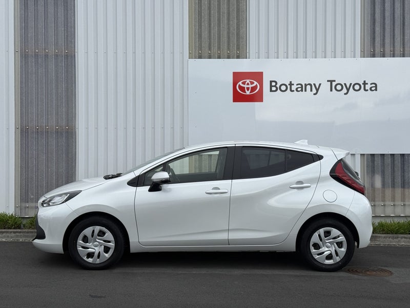 2023 Toyota Aqua 1.5 Hybrid X 5 Dr Hatch CVT 2WD image 4