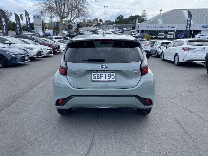 2023 Toyota Aqua 1.5 Hybrid X 5 Dr Hatch CVT 2WD image 3