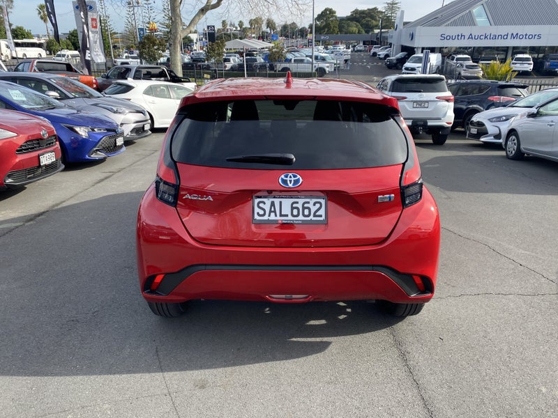 2023 Toyota Aqua 1.5 Hybrid Z 5 Dr Hatch CVT 2W... image 3