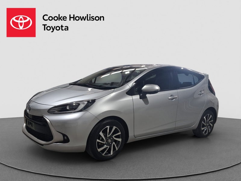 2023 Toyota Aqua 1.5 Hybrid Z image 3