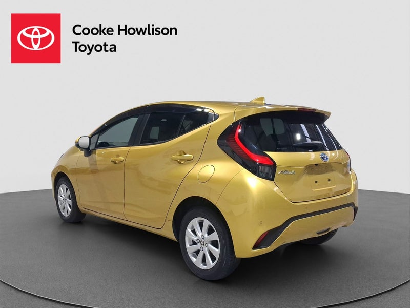2023 Toyota Aqua Z Spec image 5