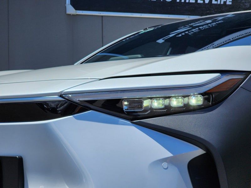 2023 Toyota bZ4X Motion BEV AWD SUV image 3