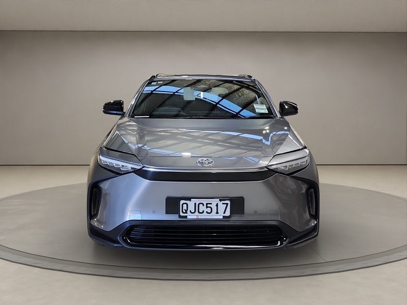 2023 Toyota bZ4X Pure BEV 2WD SUV image 2