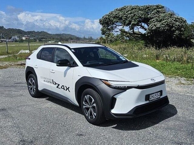 2023 Toyota bZ4X Pure BEV FWD SUV/5D/5S (XEAP-NM1) image 1