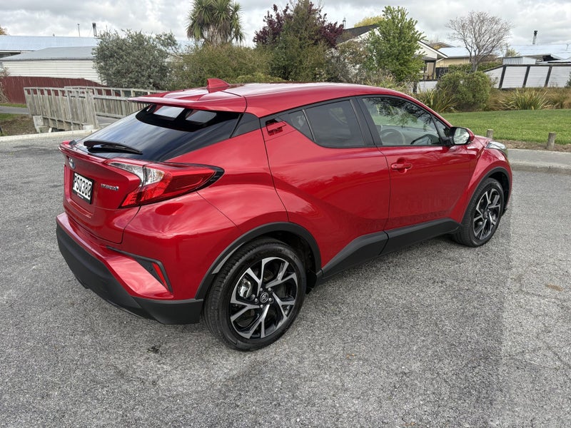 2023 Toyota C-HR 1.8P HV ECVT FWD SUV/5D/5S image 5