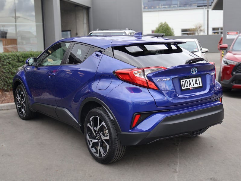 2023 Toyota C-HR 1.8P HV ECVT FWD SUV/5D/5S (CY... image 5