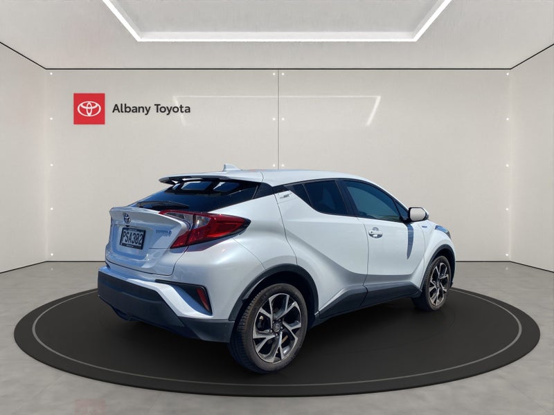 2023 Toyota C-HR 1.8P HV ECVT FWD SUV/5D/5S (CY... image 3