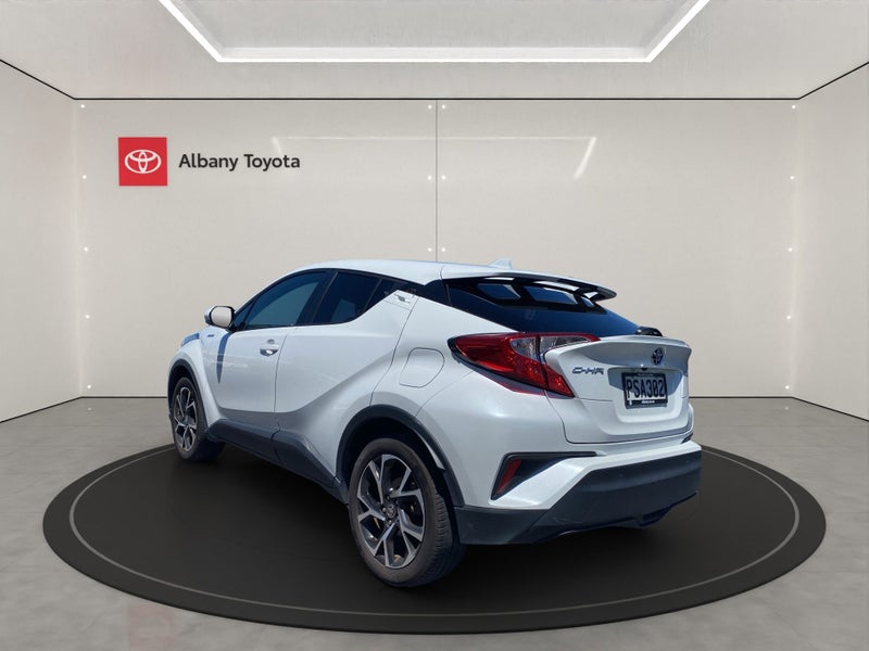 2023 Toyota C-HR 1.8P HV ECVT FWD SUV/5D/5S (CY... image 5