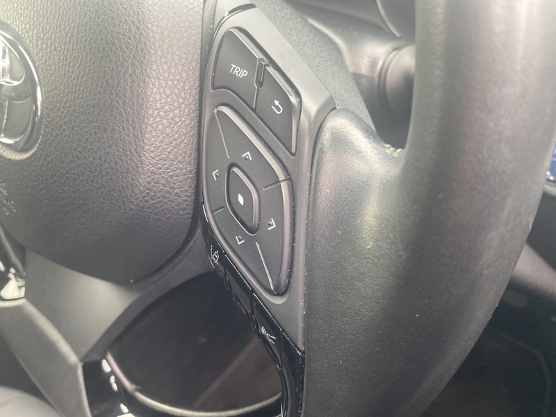 2023 Toyota C-HR 1.8P HV ECVT FWD SUV/5D/5S (CY... image 5