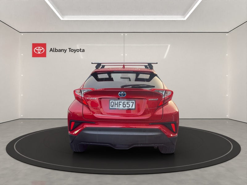 2023 Toyota C-HR 1.8P HV ECVT FWD SUV/5D/5S (CY... image 4