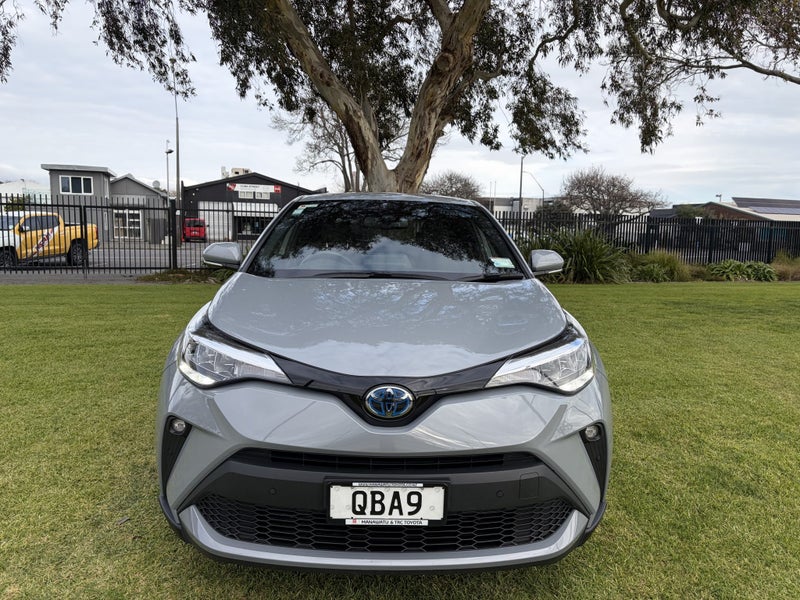 2023 Toyota C-HR 1.8P Hybrid FWD Automatic SUV image 2