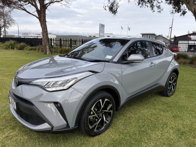 2023 Toyota C-HR 1.8P Hybrid FWD Automatic SUV image 3