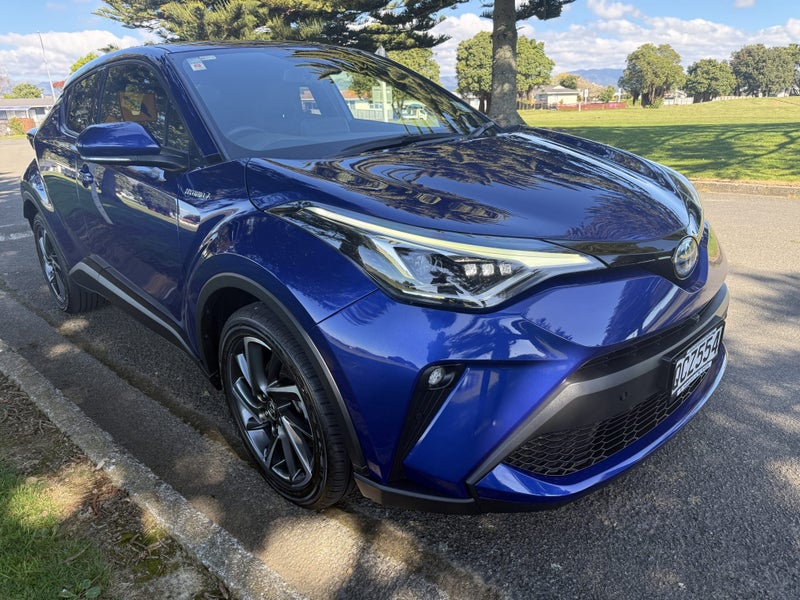 2023 Toyota C-HR Limited 1.8P Hybrid FWD Automa... image 3