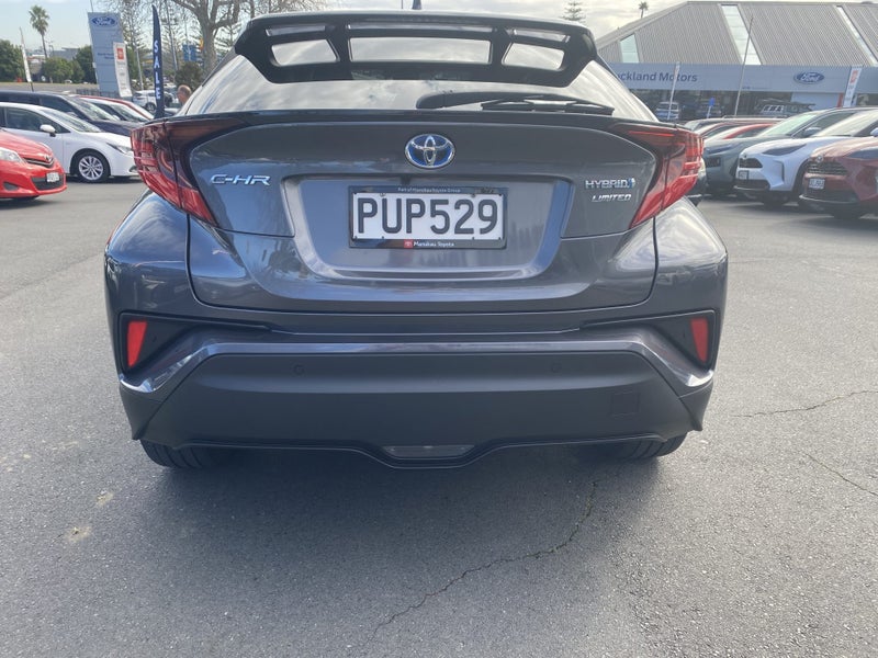 2023 Toyota C-HR Limited 1.8P Hybrid SUV image 4