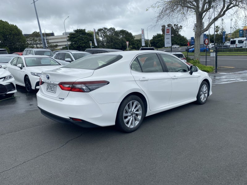 2023 Toyota Camry GX 2.5P HEV image 2