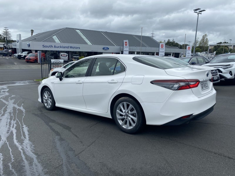 2023 Toyota Camry GX 2.5P HEV image 5