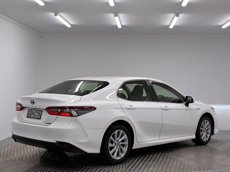 2023 Toyota Camry GX 2.5P Hybrid image 3