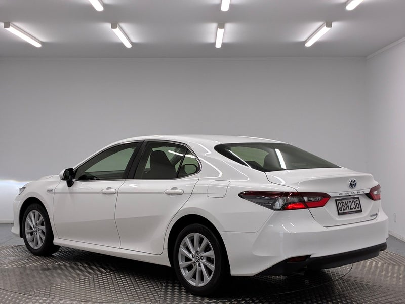 2023 Toyota Camry GX 2.5P Hybrid image 5