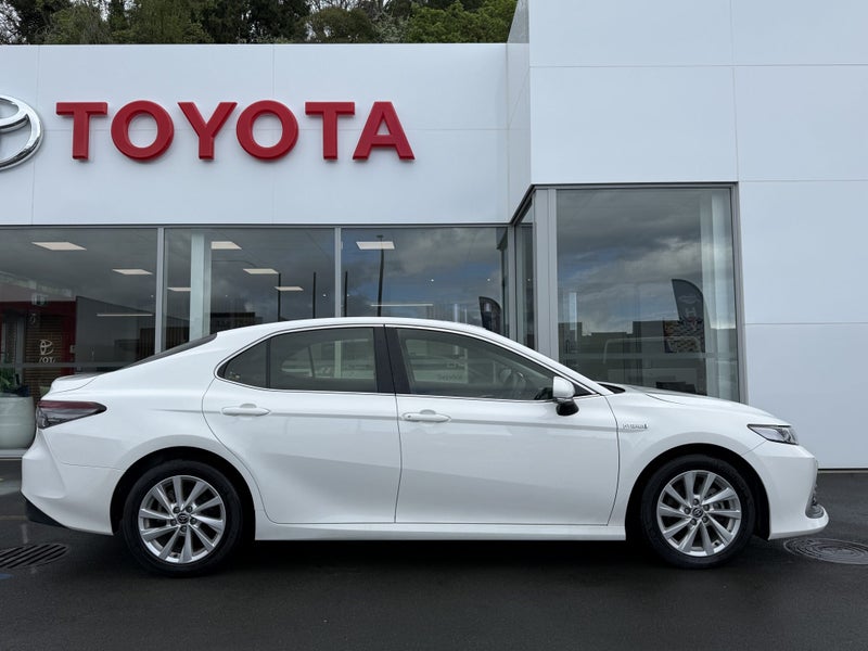2023 Toyota Camry GX 2.5P HYBRID Auto image 2