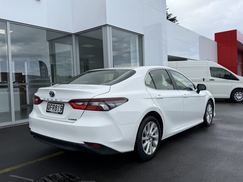 2023 Toyota Camry GX 2.5P HYBRID Auto image 3