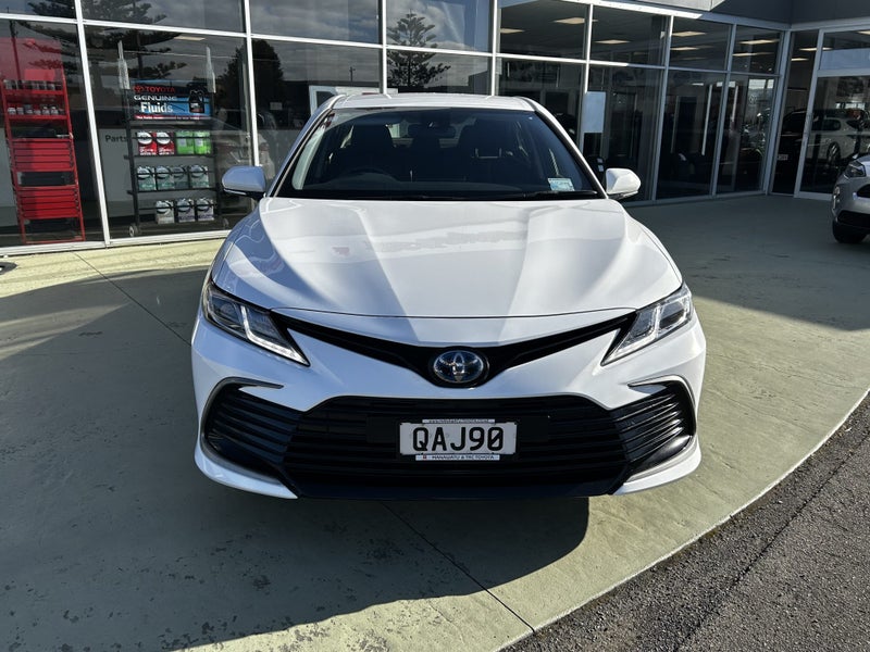 2023 Toyota Camry GX 2.5P Hybrid FWD Automatic SUV image 2