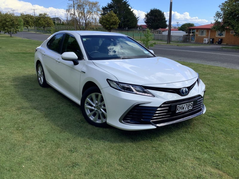 2023 Toyota Camry GX 2.5P Hybrid NZ-New image 1