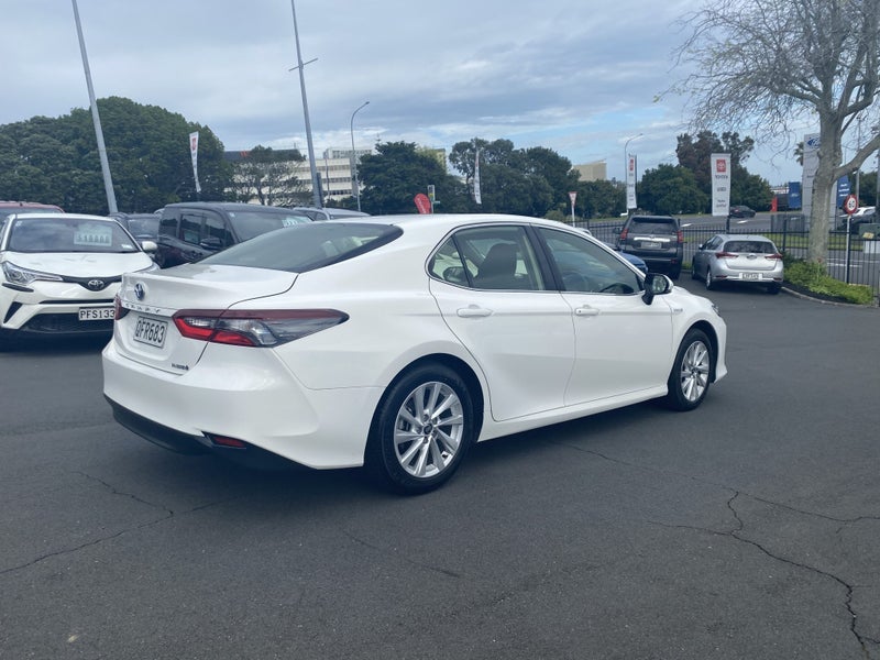 2023 Toyota Camry GX 2.5P Hybrid Sedan image 2