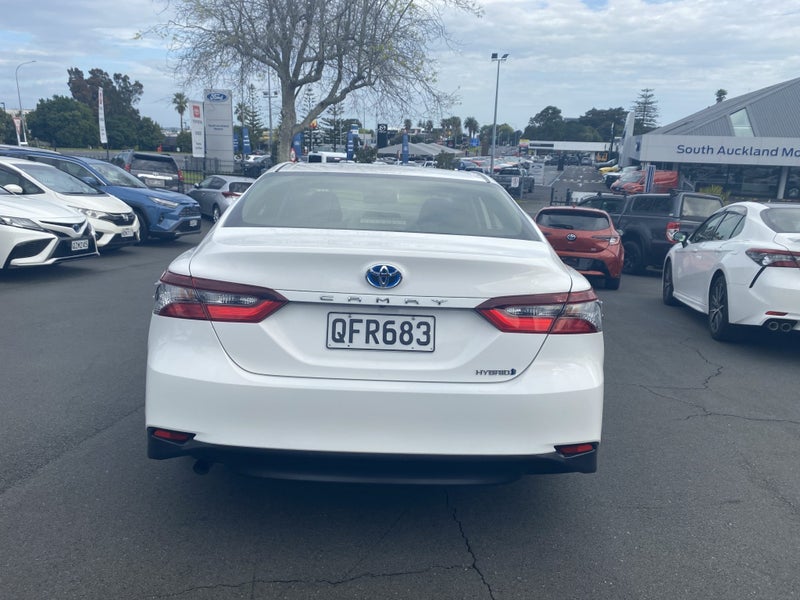 2023 Toyota Camry GX 2.5P Hybrid Sedan image 3