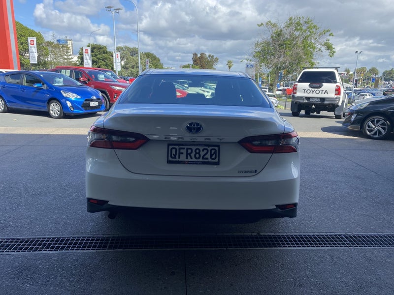 2023 Toyota Camry GX 2.5P Hybrid Sedan image 3