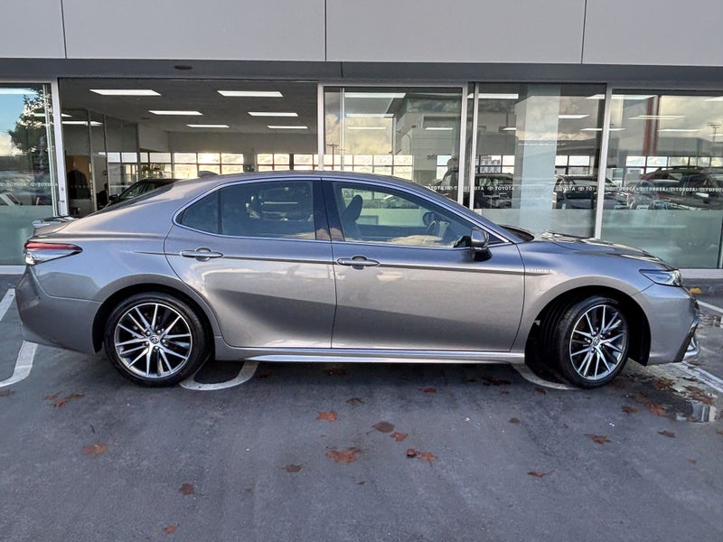 2023 Toyota Camry ZR 2.5 HYBRID SPACIOUS SEDAN image 5