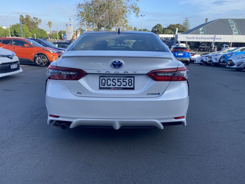 2023 Toyota Camry ZR 2.5PH image 3