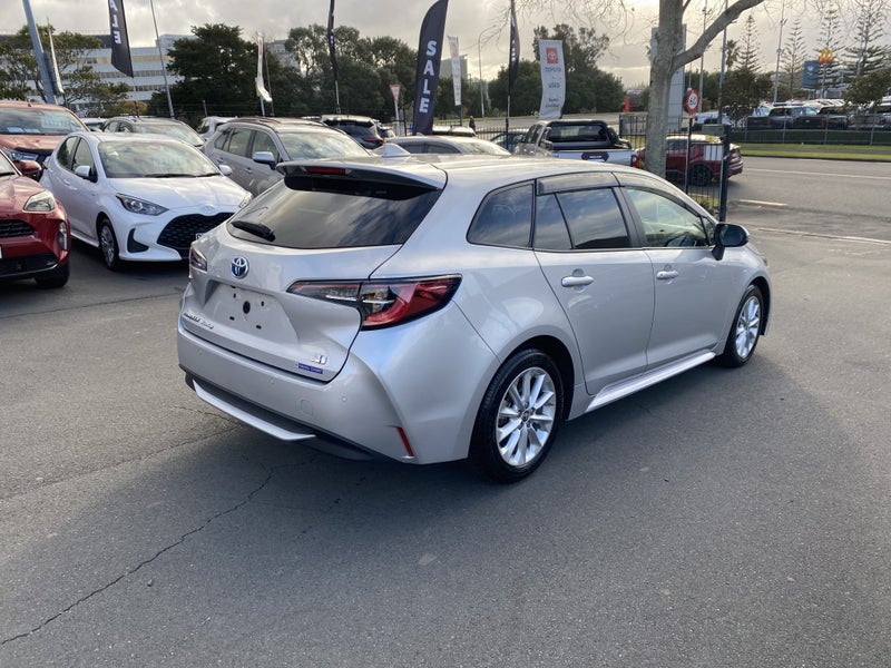 2023 Toyota Corolla 1.8 Hybrid G 5 Dr Wagon CVT... image 2