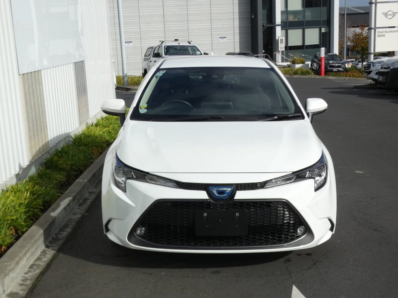 2023 Toyota Corolla 1.8 Hybrid S Touring image 3