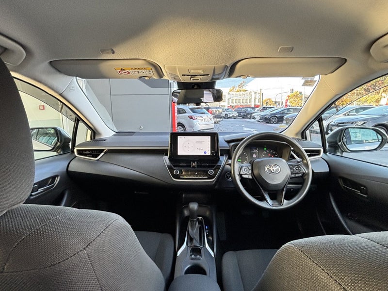 2023 Toyota Corolla 1.8 HYBRID SPACIOUS WAGON image 2